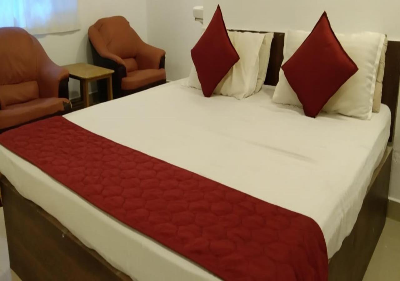 Farm stay Olive - Spacious 7 Bhk Ac With 1 Acre Garden, Swimming Pool And Outdoor Games